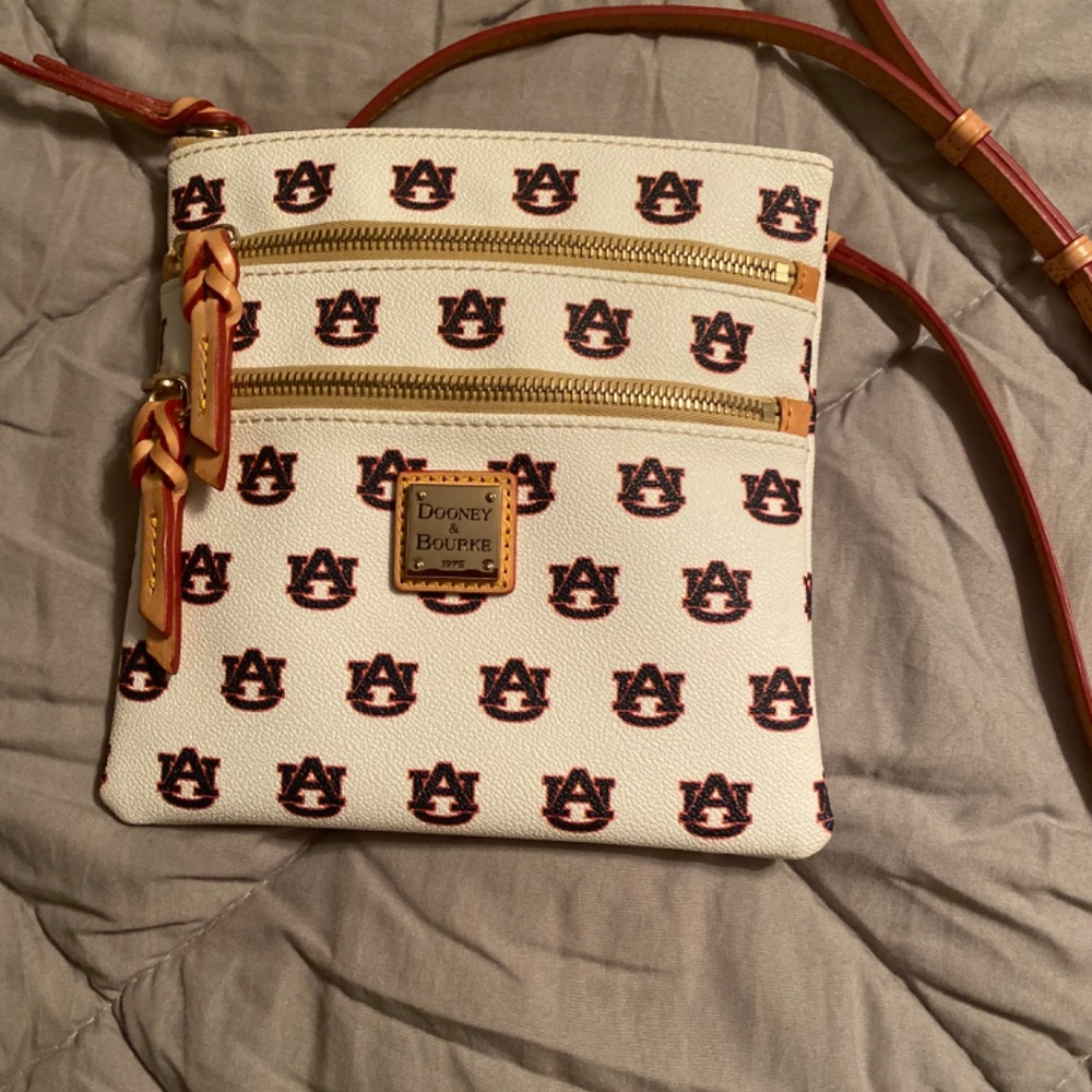 Handbag - Picture 2 of 2